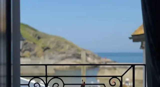 Двухместный номер Standard с балконом и с видом на море The Slipway B&B