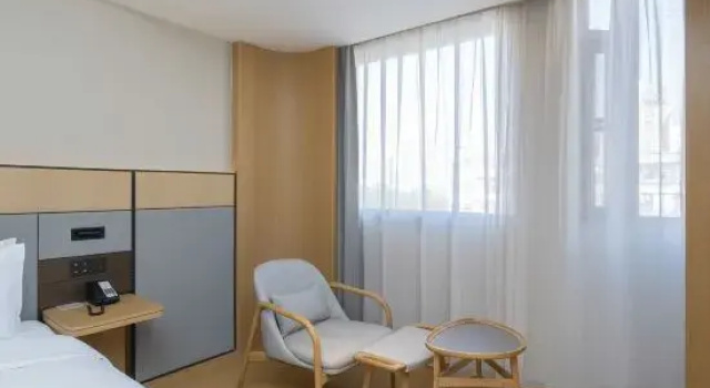 Люкс JI Hotel (Shenzhen Longhua Nanfang Mingzhu Commercial City)