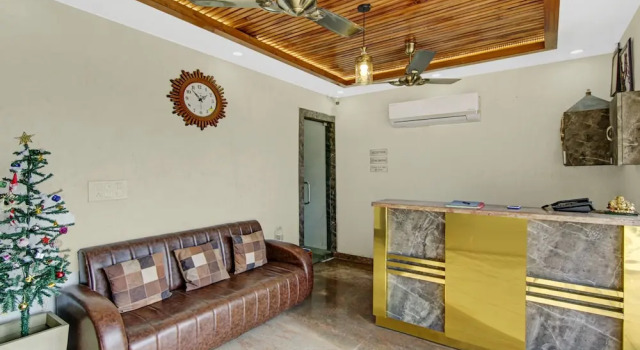 Hotel Royal Salute Chandigarh Delhi Expressway Zirakpur Chandigarh, Забронировать Отель Недорогие отели Зиракпур, недорого