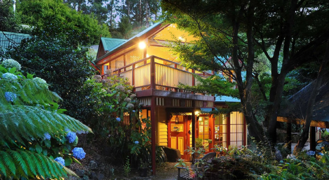 Коттедж Como Cottage Accommodation
