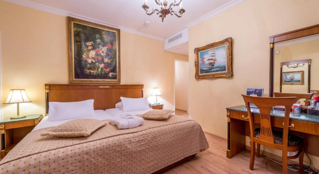 Best Western Hotel Century, Foglalás Szálloda Eaux-Vives 