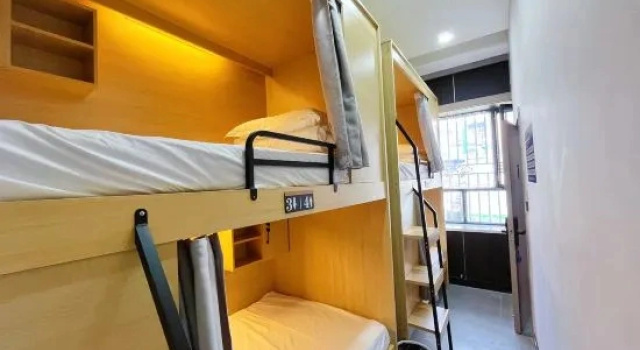 Кровать в общем номере (мужской номер) Jianshan Hostel