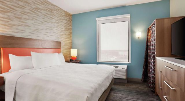 Двухместный люкс c 1 комнатой Home2 Suites By Hilton Warminster Horsham