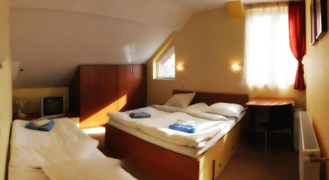 Трёхместный номер Standard с красивым видом из окна Hotel Pamira