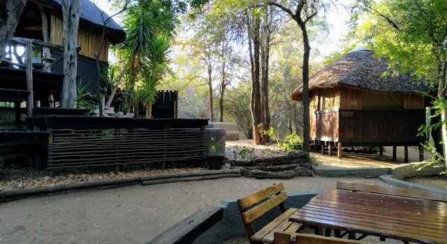 Бунгало Off Beat Safaris Bush Lodge