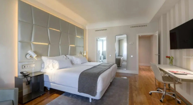 Двухместный номер Premium NH Collection Madrid Colón