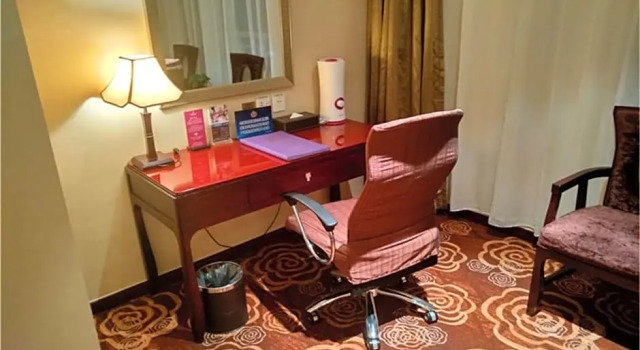 Двухместный люкс Standard Zhong Yi Peng Ao Hotel
