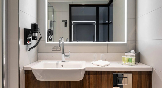 Номер Comfort Courtyard by Marriott Amsterdam Airport