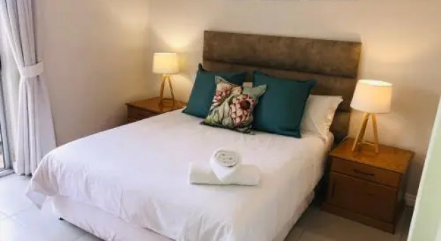 22 Kyalanga Beachfront Apartment
