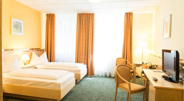 Hotel Beethoven, Prenota Hotel Hinterbruhl Bosco Viennese