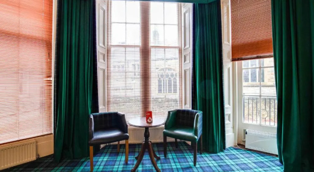 Lost Guest House Stirling, Забронировать Гостевой дом Отели Центральной Шотландии с парковкой, Парковка