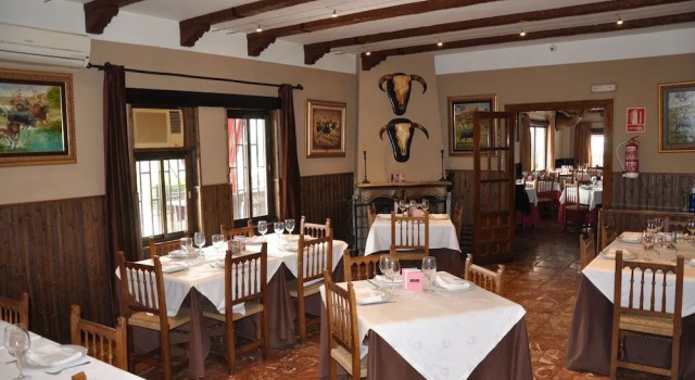 Hotel Orellana Perdiz, Prenota Hotel La Carolina Jaén