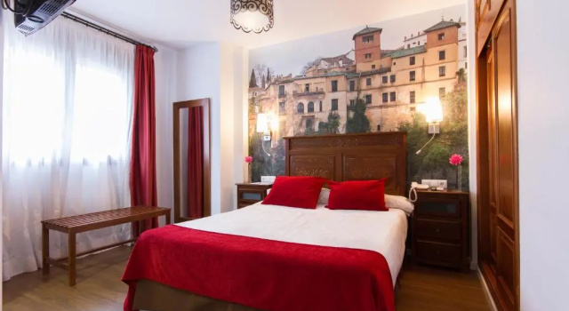 Четырёхместный номер Standard Hotel El Tajo & SPA