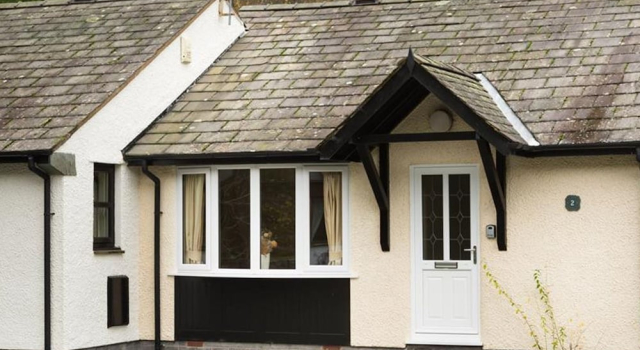 2 Riverside Cottage, Varaa Lomakoti Mökit kohteessa Merseyside, Mökki