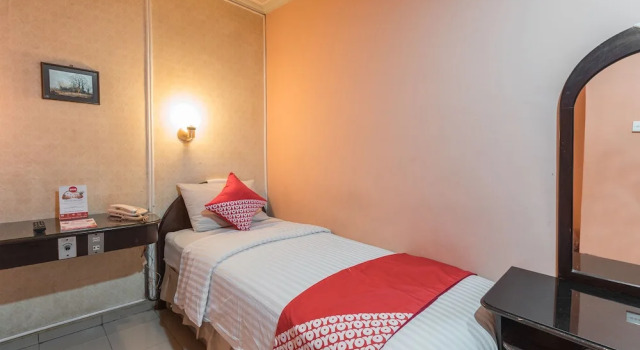Standart çift kişilik oda OYO 671 Hotel Capitol