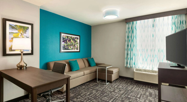 La Quinta by Wyndham Gainesville, Rezerwuj Hotel Hotele 3-gwiazdkowe w Gainesville, 3*