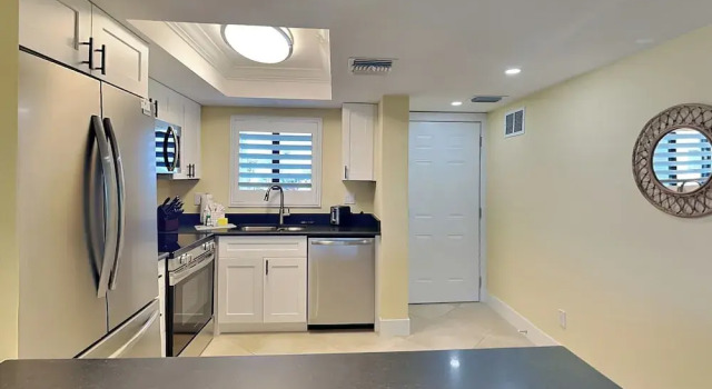 Seaside 2 by Distinctive Beach Rentals, Забронировать Апартаменты/квартира Отели Fort Myers Area с парковкой, Парковка