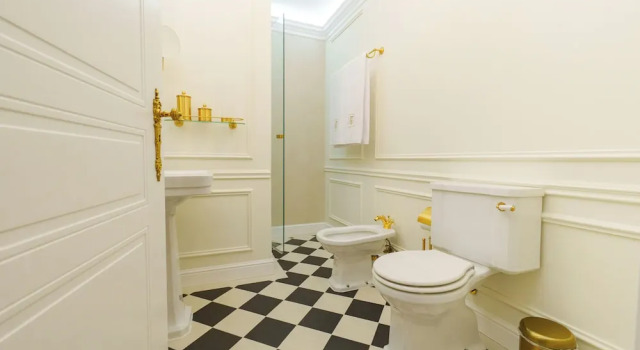 Полулюкс Boutique Hotel Teatro