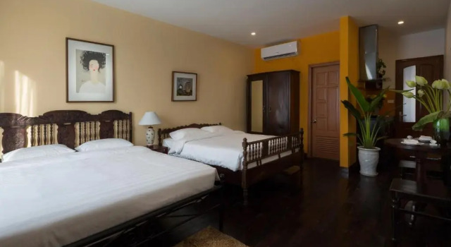 Номер Deluxe Centraltique Downtown - Bespoke Colonial House Near Hoan Kiem Lake