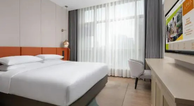 Люкс c 1 комнатой Home2 Suites by Hilton Wuhan Optics Valley