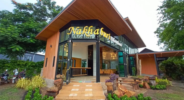 Номер Standard Nakhaburi Hotel & Resort