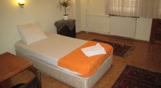 Paris Otel