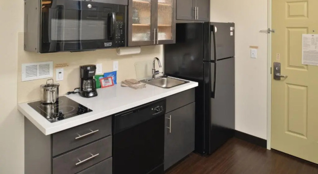 Люкс Candlewood Suites Eugene Springfield by IHG
