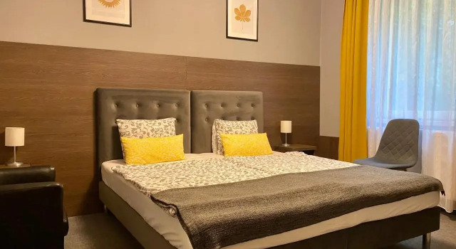Bellevue Vendégház 2, Забронировать Отель Вац 