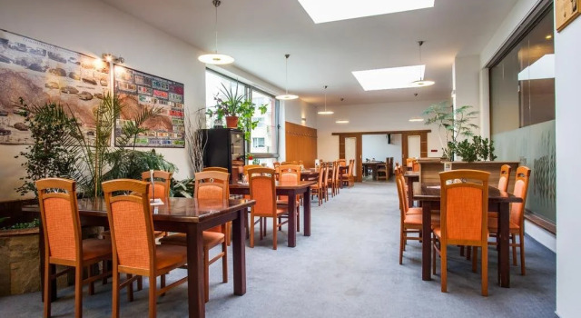 Hotel Alfa, Rezerwuj Hotel Hotele w Central Bohemia z parkingiem, Parking