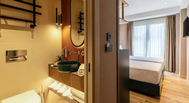 Двухместный номер Superior с видом на город Emilion Hotel