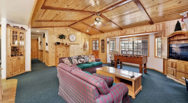 Retreat TO FOX Farm #1662