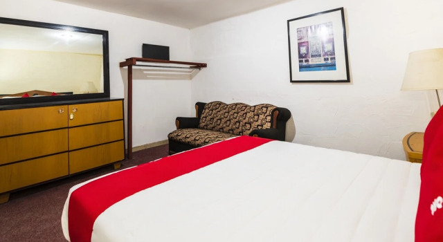 OYO Hotel Los Pinos Silao, Prenota Hotel Silao 