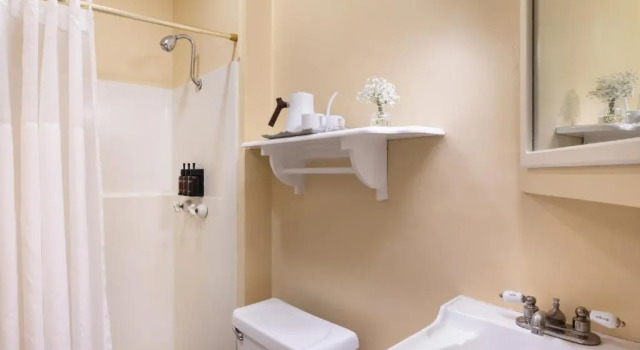 Двухместный номер Premium Centrella Hotel, a Kirkwood Collection Hotel