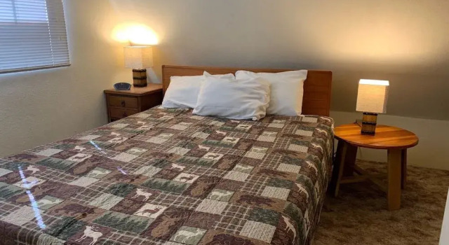 Knotty Nook, Rezerwuj Hotel Big Bear Lake Stany Zjednoczone
