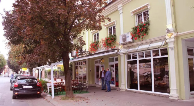 Bed & Breakfast Vila Stanišić, Забронировать Отель Отели Пожега с парковкой, Парковка