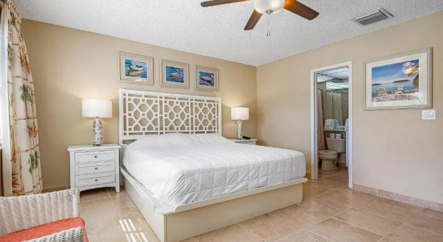 Апартаменты Coconut Bay Resort