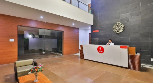 OYO 17283 Greenleaf Club, Réserver Hôtel Rajkot Gujarat