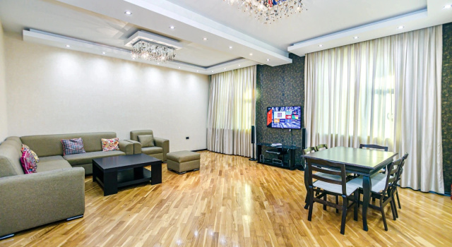 Апартаменты LUX Apartment Nizami street 73, Забронировать Апартаменты/квартира Апартаменты Баку, рядом с Станция метро Низами, Апартаменты/квартира