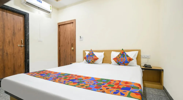 Номер Deluxe Fabhotel Shree Khatu Shyam Palace