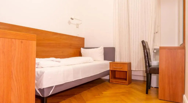 Номер Standard Pension Majesty