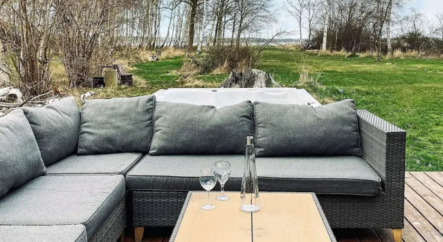 Коттедж Woodland Holiday Home in Jægerspris with Hot Tub