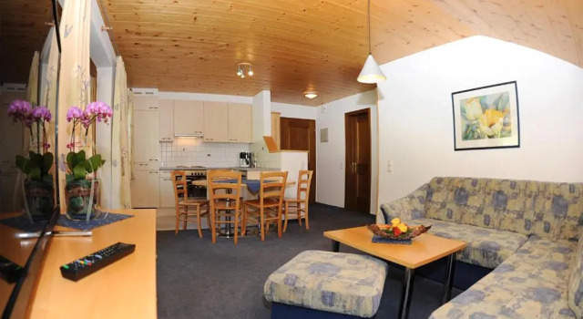 Haus Platina, Book Hotel Hotels in Vorarlberg with Parking, Parking