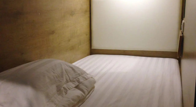 Łóżko w pokoju wieloosobowym (pokoju wieloosobowym żeńskim) Cube Bed Station - Hostel