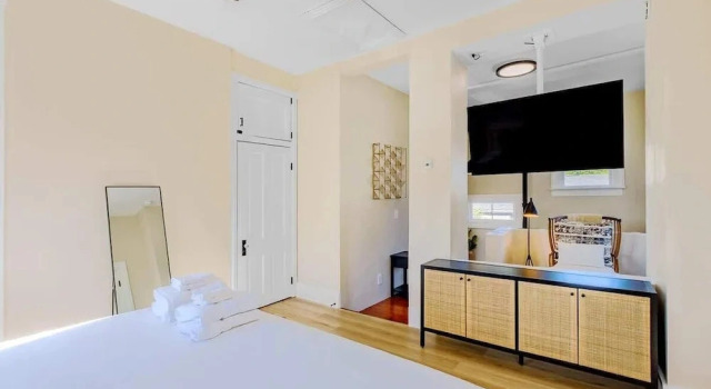 Апартаменты Aerie Loft: Cozy 1-bedroom Retreat in Biloxi, Perfect for Couples!