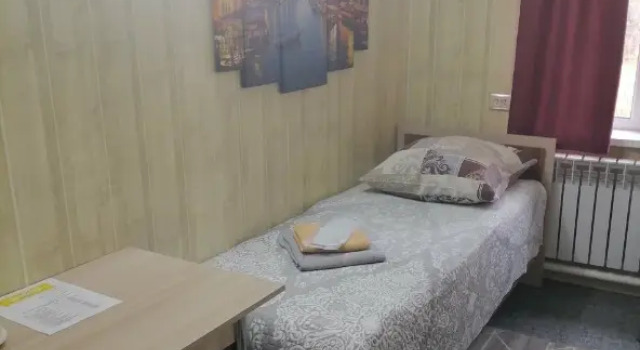 Polyarnaya sova, Prenota Hotel Mirnyj 