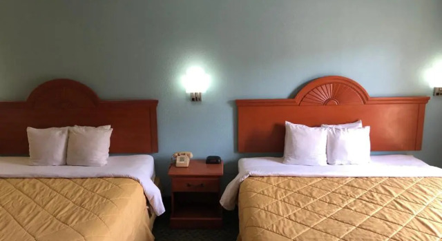 Двухместный семейный номер Standard Rodeway Inn Joint Base Andrews Area