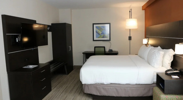Двухместный номер Standard Holiday Inn Express & Suites Alabaster by IHG