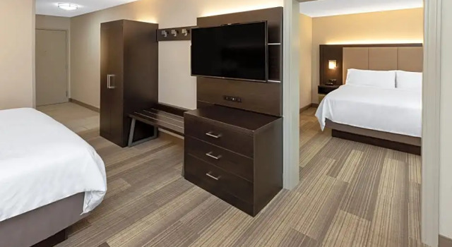 Шестиместный люкс Holiday Inn Express Minden by IHG