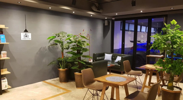 Ark Blue Hotel