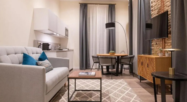 Апартаменты с балконом Home Аrt аpartments Málaga